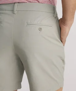 Shorts<Vineyard Vines 7 Inch On-The-Go Shorts Khaki