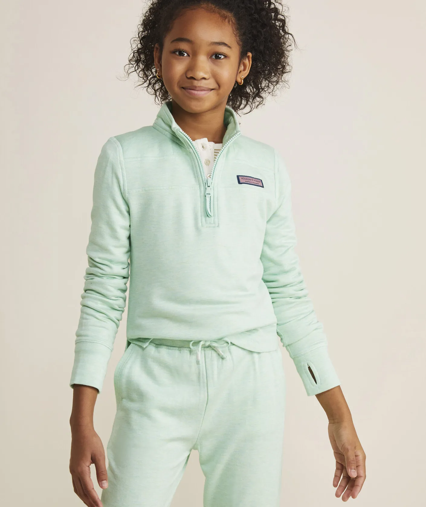 Sweatshirts & Sweatpants<Vineyard Vines Girls' Vintage Whale Graphic Hoodie Long-Sleeve Tee Sweet Taffy