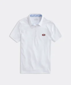 Kansas City Chiefs|Tees<Vineyard Vines Kansas City Chiefs Helmet Whale Short-Sleeve Pocket Tee White Cap